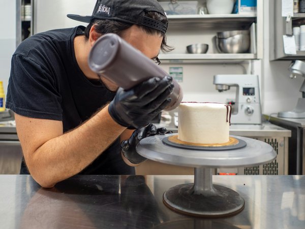 Quels critères considérer pour choisir une carte mère mini-ITX pour un PC de gaming compact?